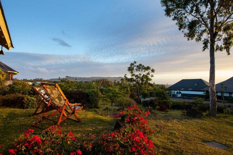 Altiplanico Isla De Pascua Hotel Hanga Roa Exterior foto